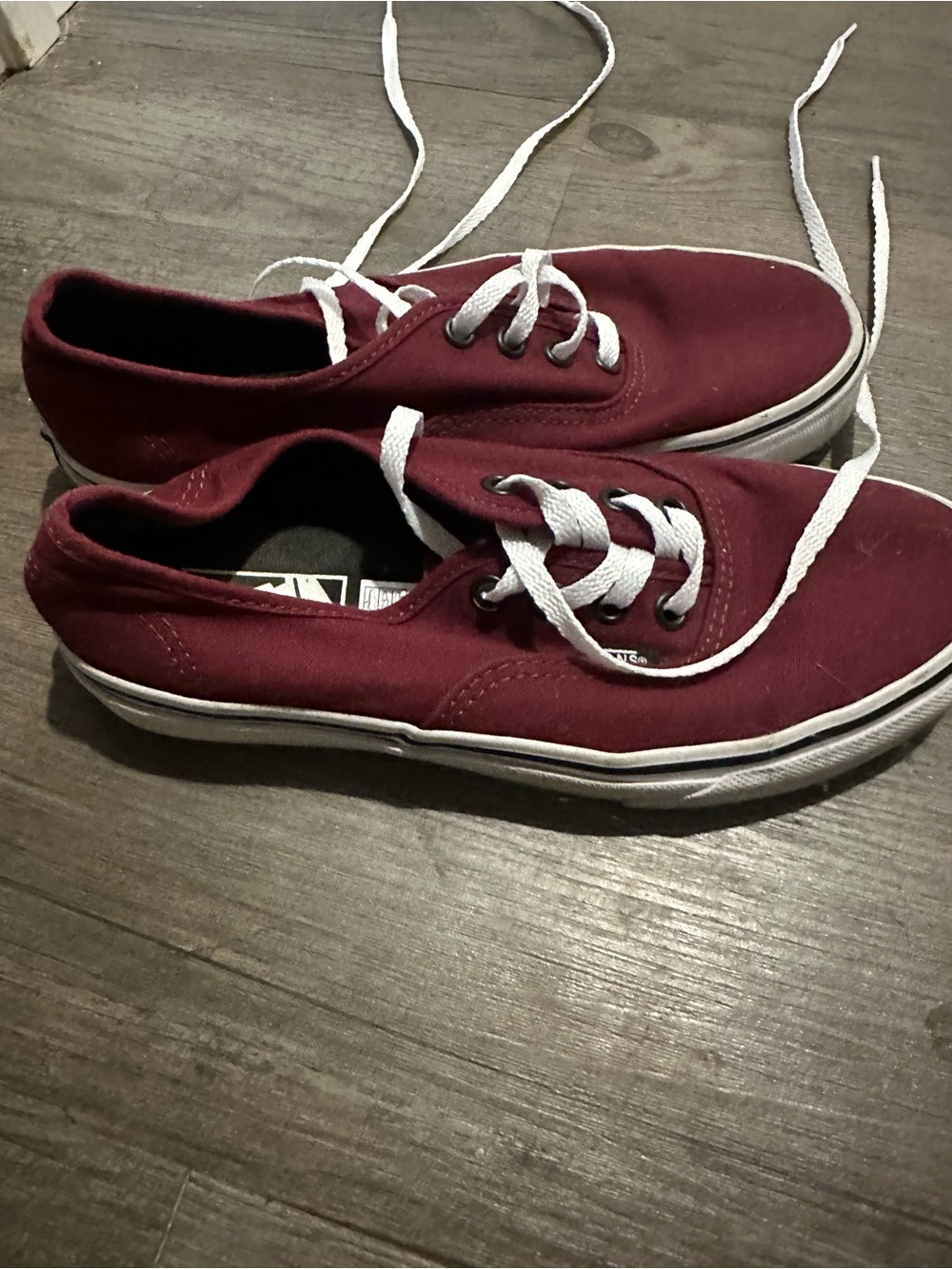 Vans Maroon Canvas Low-Top Sneakers with White Laces size women’s 7